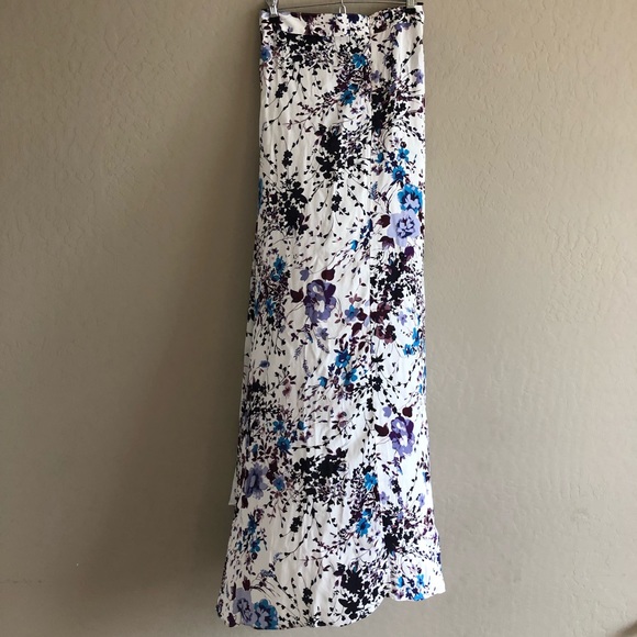 Flynn Skye Wrap it Up Skirt Light Flower - Picture 6 of 6